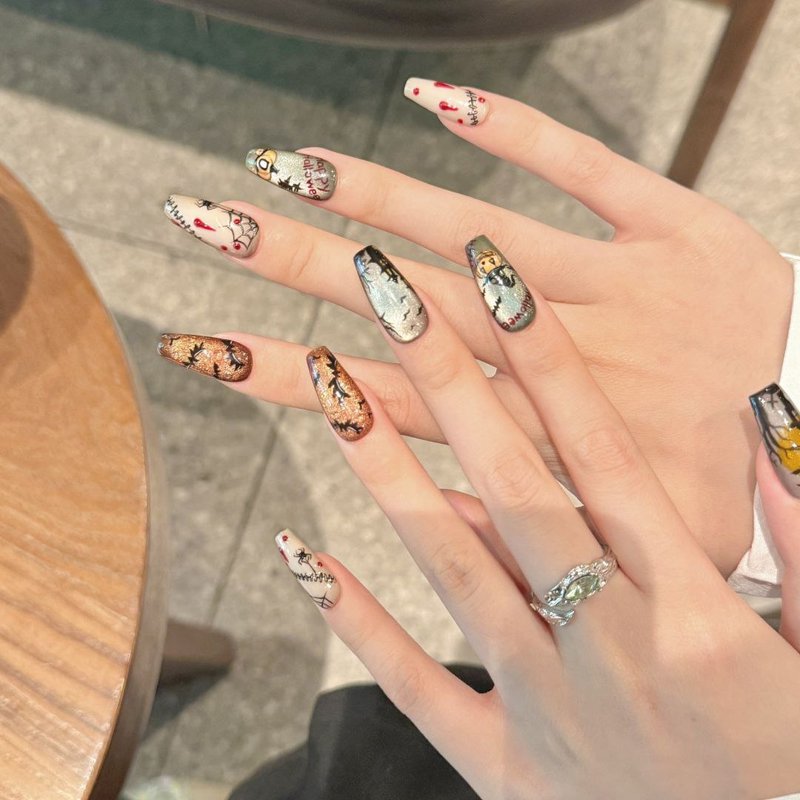 Накладные ногти "Хэллоуин-вечеринка"